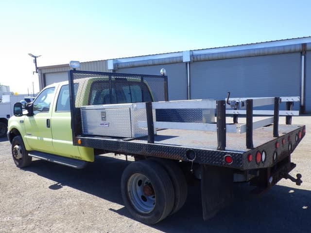 Image of Ford F-550 equipment image 3