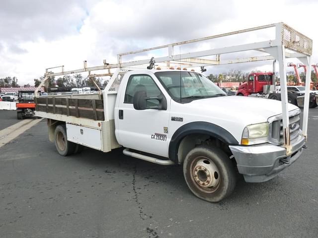 Image of Ford F-550 equipment image 1