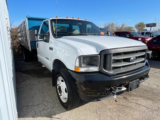 Image of Ford F-550 equipment image 2