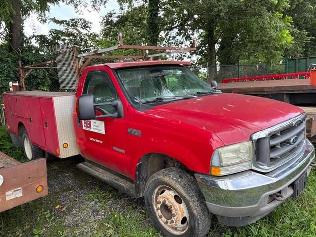 Image of Ford F-550 equipment image 1