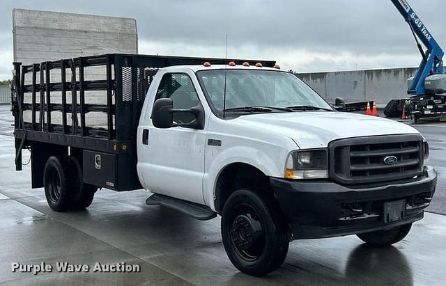 Image of Ford F-550 equipment image 2