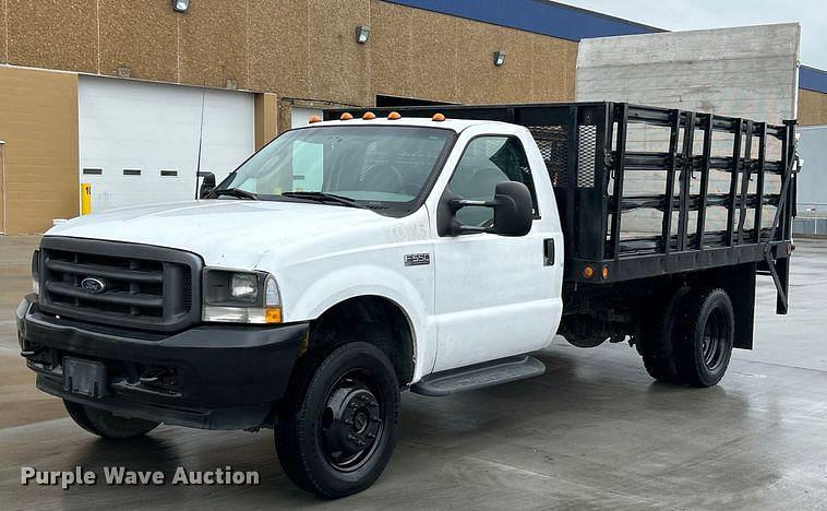 Image of Ford F-550 Primary image