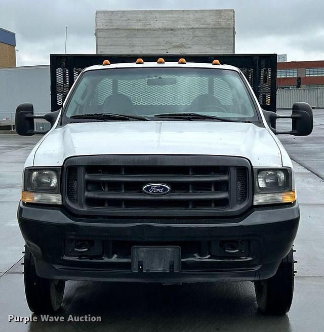 Image of Ford F-550 equipment image 1