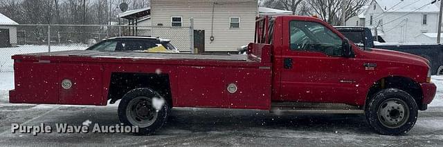 Image of Ford F-550 equipment image 3