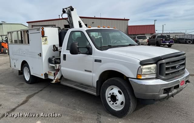 Image of Ford F-550XLSD equipment image 2