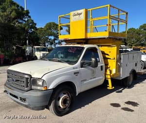 2003 Ford F-550 Image