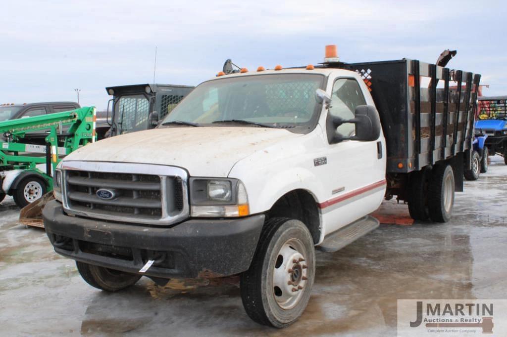 Image of Ford F-550 Primary image