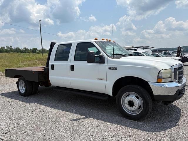 Image of Ford F-550 equipment image 2