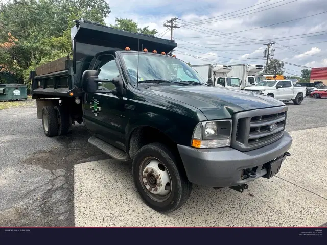 Image of Ford F-550 equipment image 2