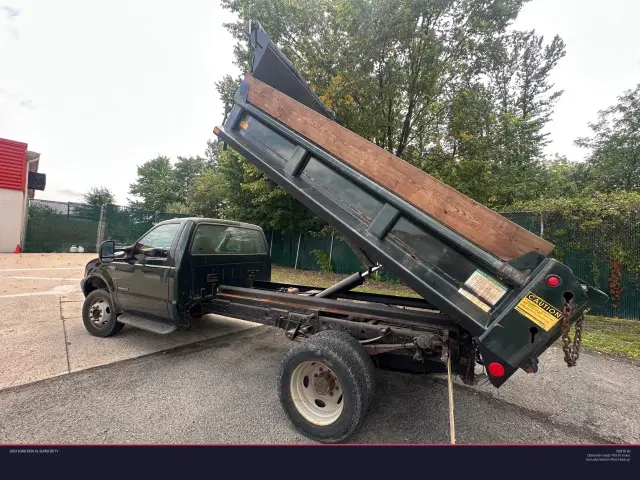 Image of Ford F-550 equipment image 1