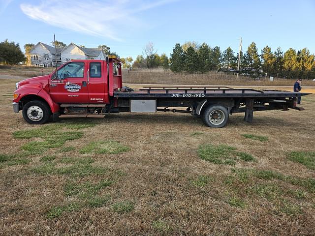 Image of Ford F-650 equipment image 2