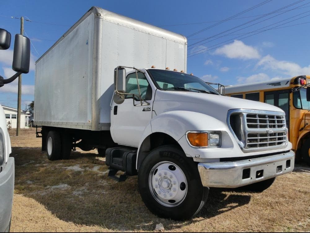 Image of Ford F-650 Primary image