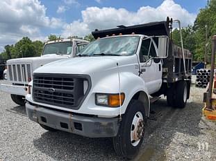 2003 Ford F-650 Equipment Image0