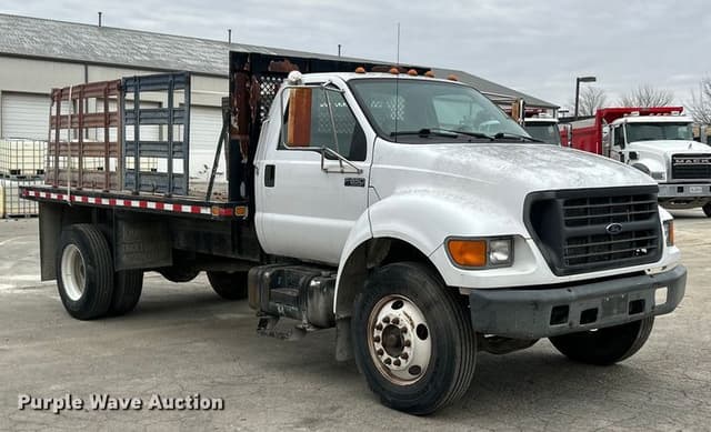 Image of Ford F-650 equipment image 2