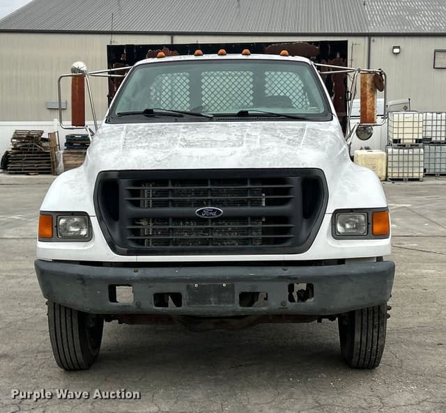 Image of Ford F-650 equipment image 1