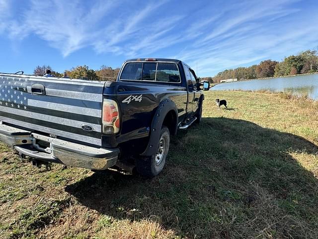 Image of Ford F-250 equipment image 2