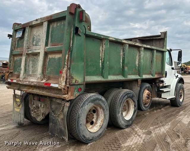 Image of Freightliner Business Class M2 equipment image 4