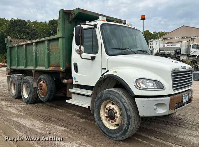 Image of Freightliner Business Class M2 equipment image 2
