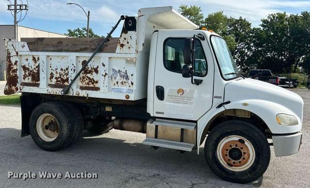 Image of Freightliner Business Class M2 equipment image 3