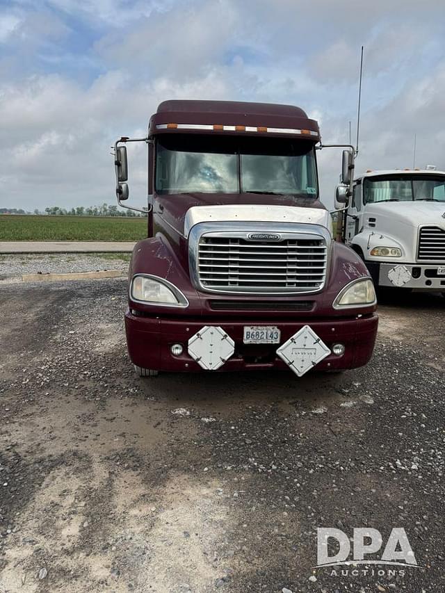 Image of Freightliner CL120 equipment image 1