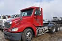 2003 Freightliner Columbia Image