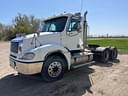 2003 Freightliner Columbia 120 Image