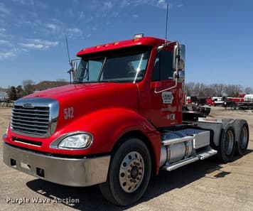 Main image Freightliner Columbia