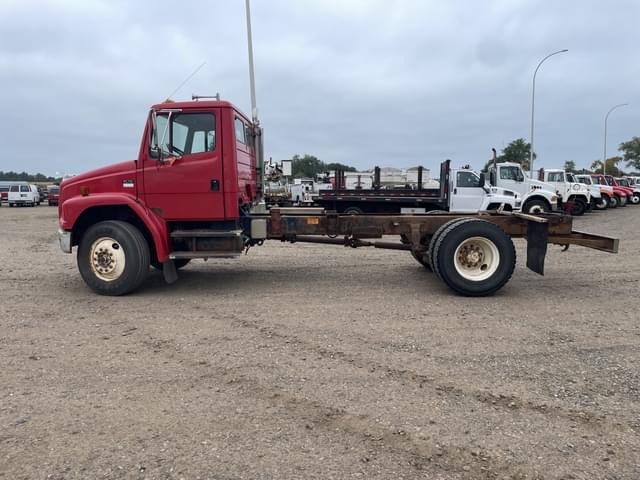 Image of Freightliner FL170 equipment image 1