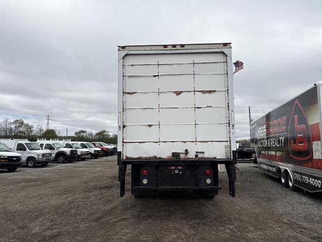 Image of Freightliner FL70 equipment image 2