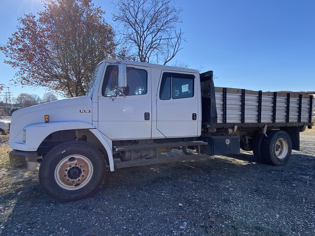 Image of Freightliner FL-70 Primary image