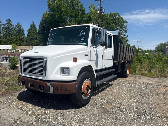 Image of Freightliner FL80 equipment image 3
