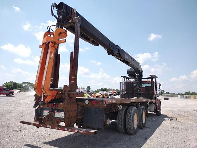Image of Freightliner FL112 equipment image 4