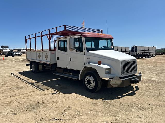 Image of Freightliner FL60 equipment image 1
