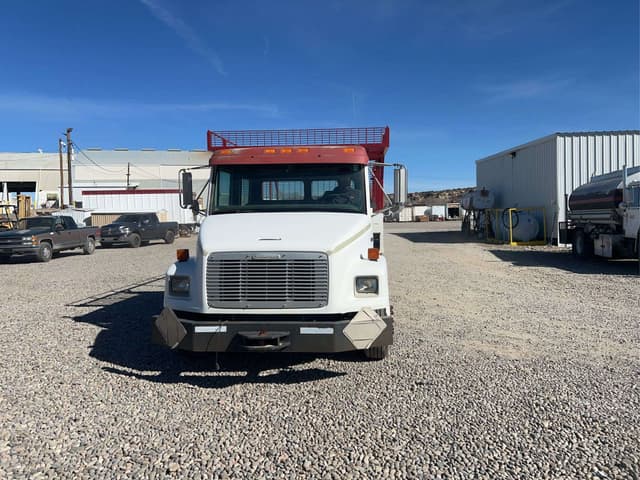 Image of Freightliner FL60 equipment image 1