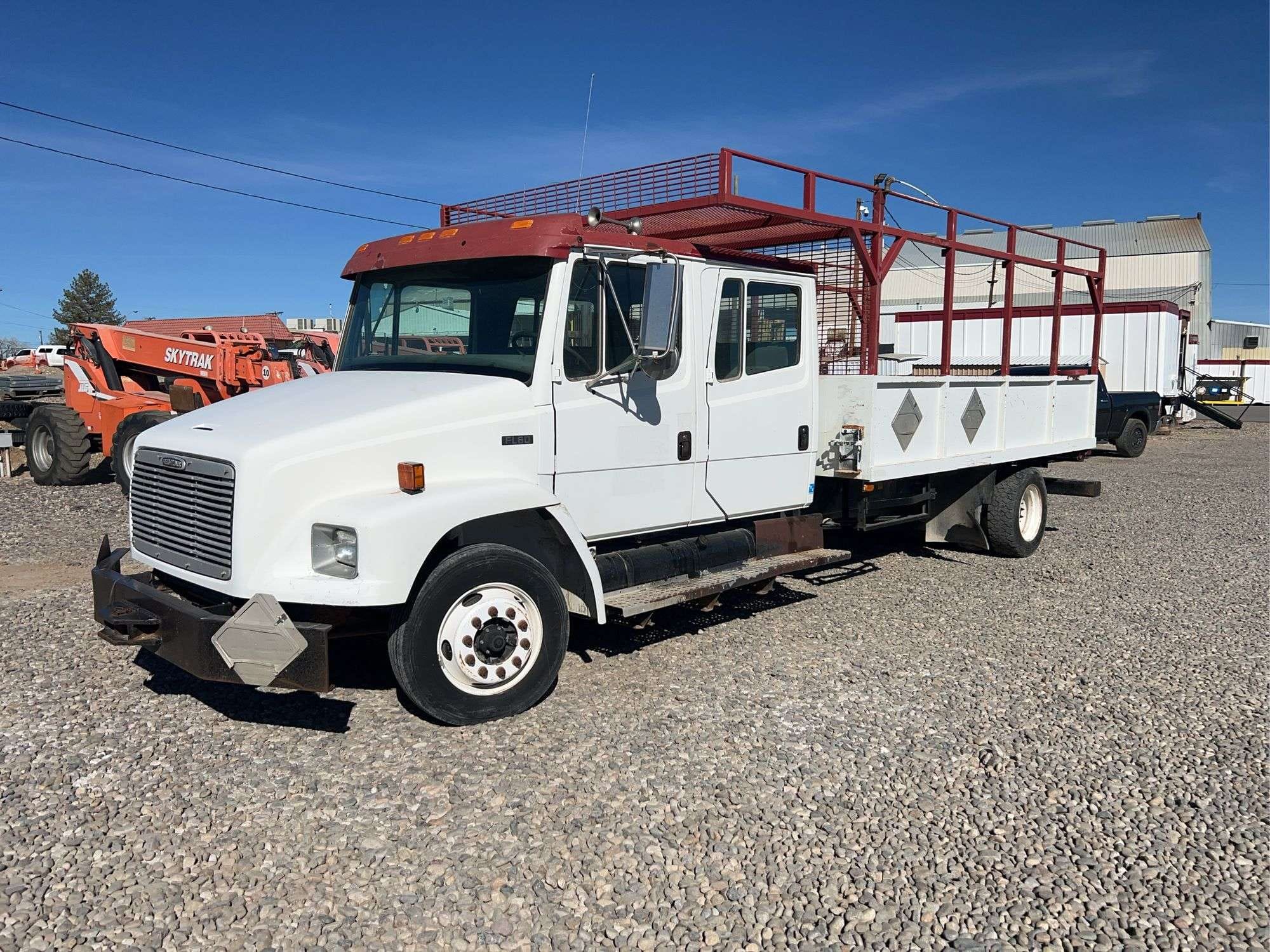 2003 Freightliner FL60 Equipment Image0