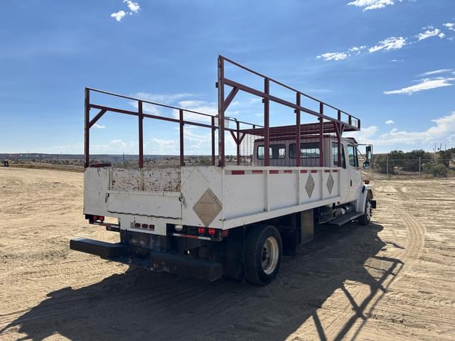 Image of Freightliner FL60 equipment image 4