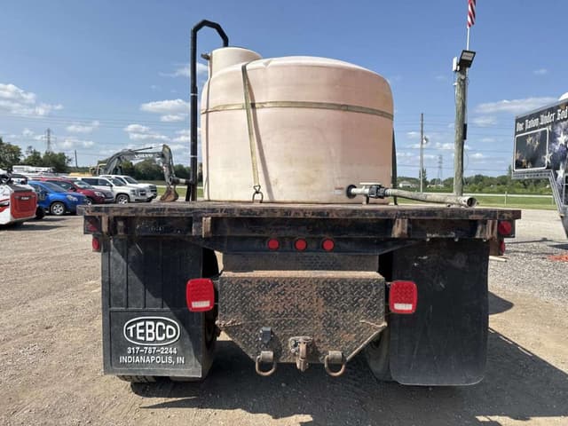 Image of Freightliner FL70 equipment image 2