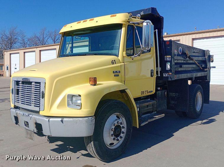 Image of Freightliner FL70 Primary image