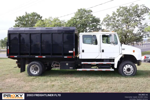 Image of Freightliner FL70 equipment image 2