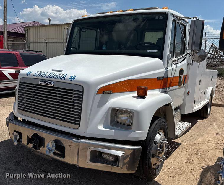 Image of Freightliner FL70 Primary image