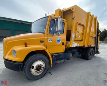 Main image Freightliner FL70