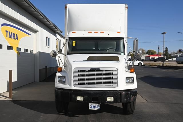 Image of Freightliner FL70 equipment image 4