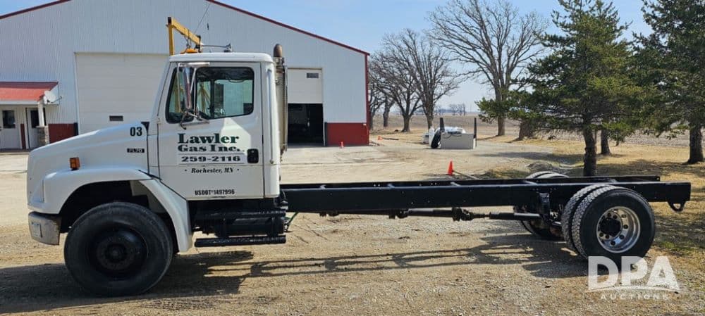 Image of Freightliner FL70 Primary image