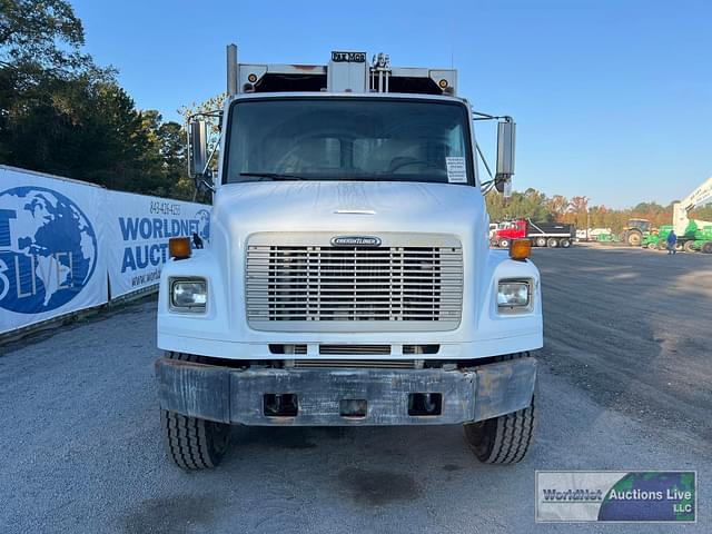 Image of Freightliner FL80 equipment image 2