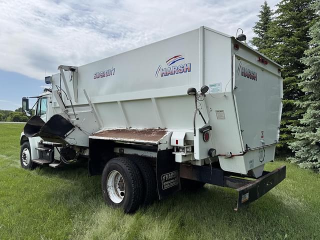 Image of Freightliner FL80 equipment image 3