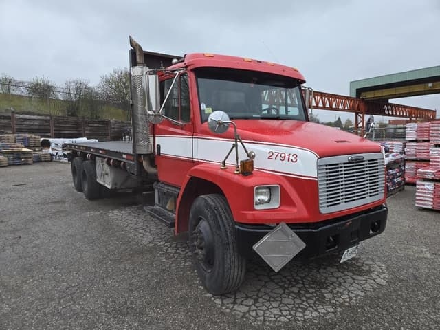 Image of Freightliner FL80 equipment image 2