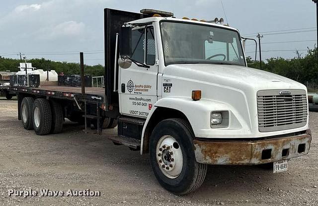 Image of Freightliner FL80 equipment image 2