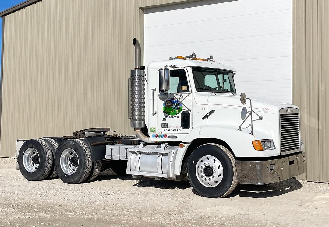 Image of Freightliner FLD120 Primary image