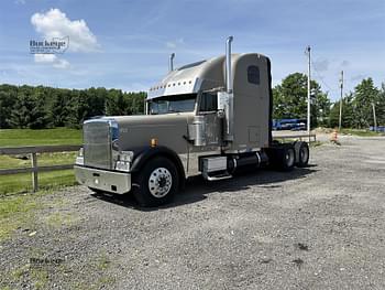 2003 Freightliner FLD132 Classic XL Equipment Image0