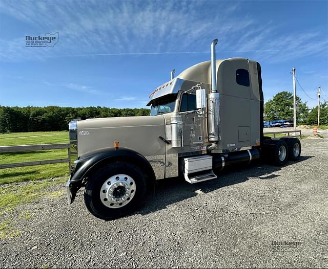 Image of Freightliner FLD132 Classic XL equipment image 1